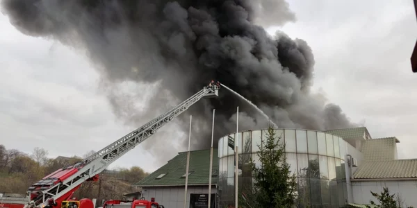 incendiu la fabrica de mezeluri spak