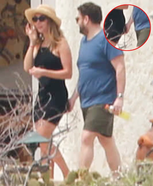 Exclusive Jonah Hill Wears A Sling On His Arm In Cabo Mexico With Friends jpeg