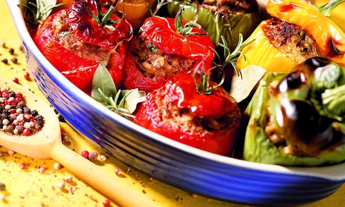 ardei umpluti cu carne tocata jpeg