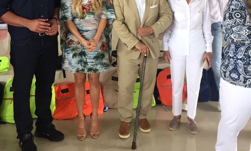 Jennifer Lopez and Alex Rodriguez embark on charity work as a couple in Dominican Republic jpeg