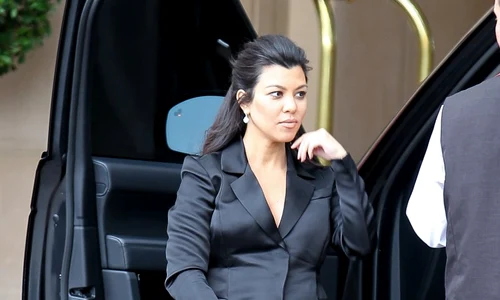 kourtney kardashian jpeg
