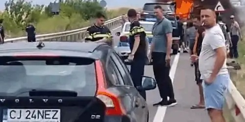 BT bt gif gif