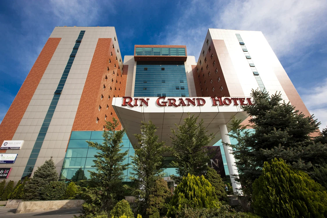 Rin Grand Hotel va fi închis definitiv pentru turiști