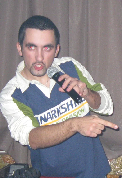 MC Liv şi DJ Bury,surprinşi la "datorie"