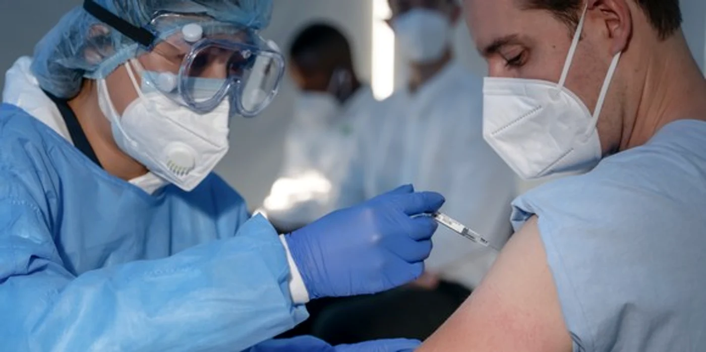 
    Oficialii OMS nu recomandă vaccinarea obligatorie a populației împotriva Covid-19foto: Shutterstock  