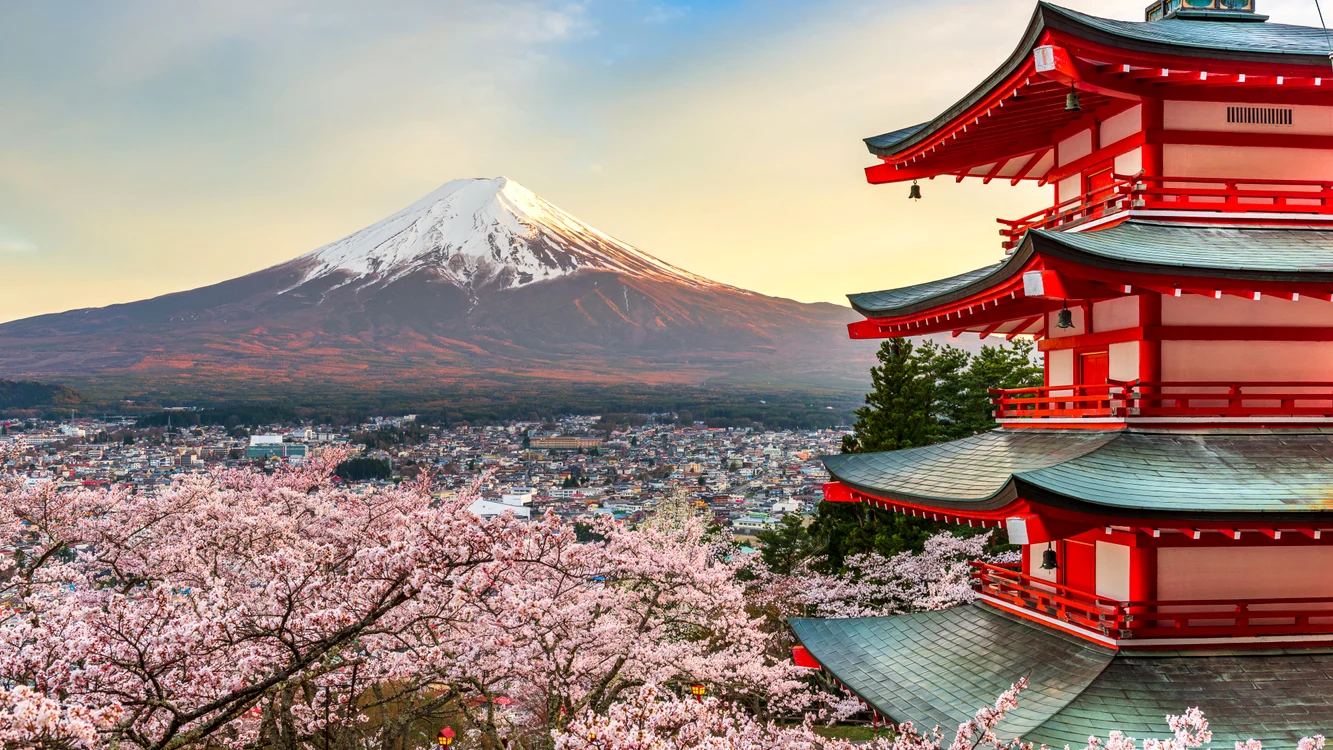 Una dintre cele mai fotodrafiate panorame din Japonia. FOTO Shutterstock