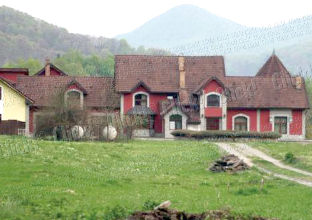 Ioan Mureşan a mers direct la vila lui din Baia Mare, unde familia făcea ultimele pregătiri pentru înmormântare