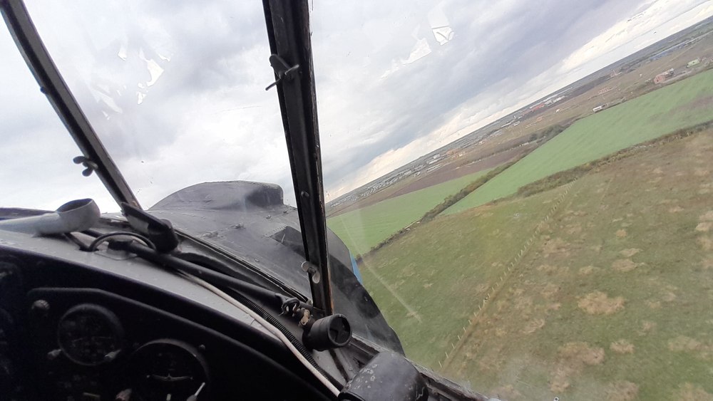 O aeronavă de tip AN2, implicată într-un incident după o lansare de paraşutişti. Cum s-a întâmplat