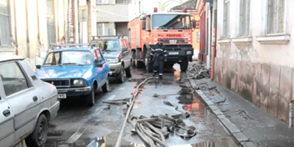 Cluj-Napoca: „Nesimţiţii parcărilor” taie calea pompierilor