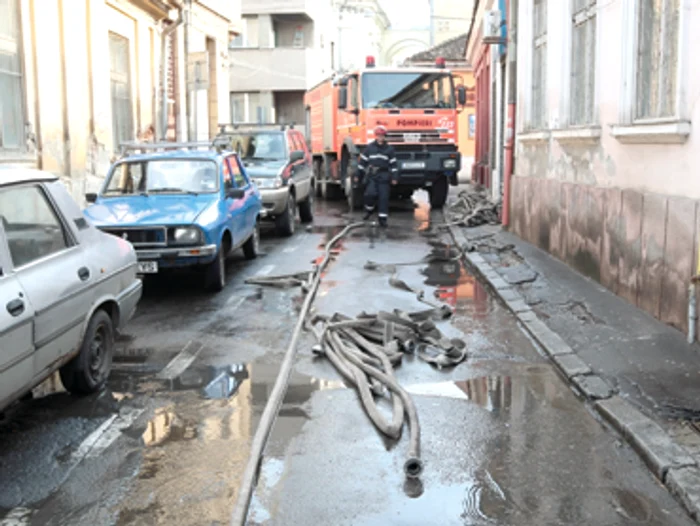 Cluj-Napoca: „Nesimţiţii parcărilor” taie calea pompierilor