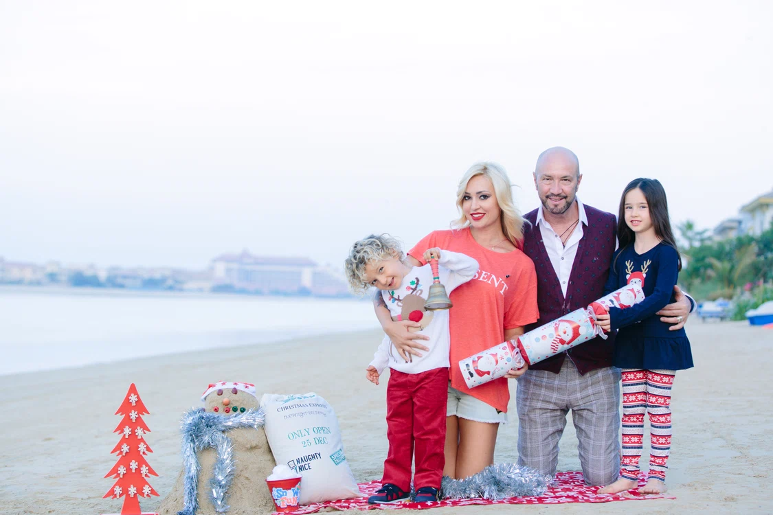 Raluca și Walter Zenga, alături de cei doi copii ai lor, Samira (6 ani) și Walter jr. (3 ani)