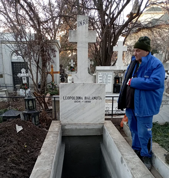 Mitică Popescu își va dormi somnul de veci alături de soția sa FOTO Adevărul
