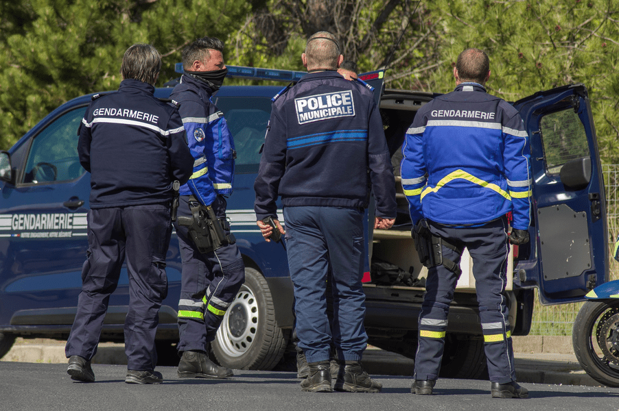 Franța: Doi bebeluşi au fost găsiţi morţi într-un congelator
