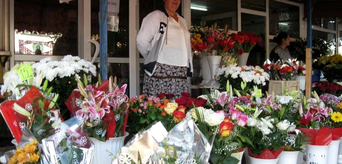 În mai puţin de o săptămână, florile olandeze au devenit o raritate în Ţiglina. Foto: Mariana Constandache