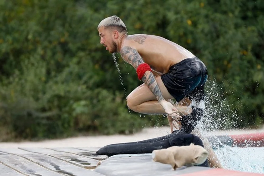 Un fotbalist trecut pe la FCSB a aflat că l-a înșelat soția doar privind-o: „Dovadă mai mare decât ce mi-a arătat Dumnezeu nu există”