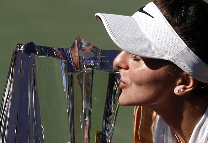 
    Bianca Andreescu a câștigat în două săptâmâni de patru ori suma obținută în întreaga carierăFoto: EPA  