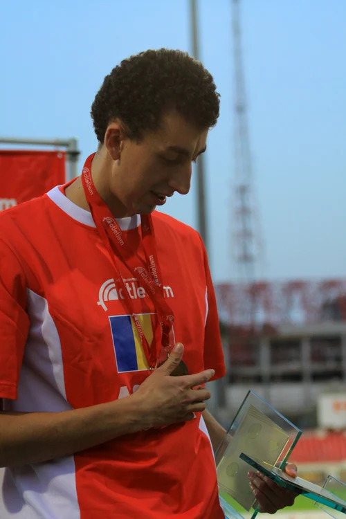 Mihai Donişan, pompier şi campion la săritura în înălţime