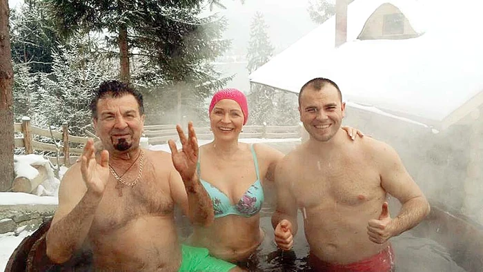 Cei trei şi-au pus sângele în mişcare cu ceva tărie