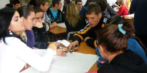 Ieri, la Colegiul "Edmond Nicolau" s-a desfăşurat concursul "Cel mai original plan de afaceri"