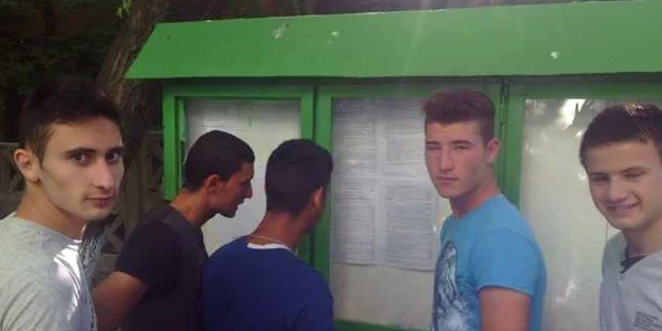 Candidaţii de la Turcă Colegiul Pedagogic Musulman Kemal Ataturk Medgidia - Bacalaureat 2015 Foto Teo Tucan