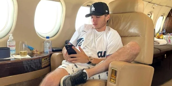 Un tânăr de 23 de ani a fost răpit și torturat, după ce și ar fi înșelat investitorii cu 29 milioane de dolari  Foto Instagram/ aiden pletersik jpg