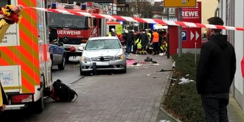 O masina a intrat in mulţime la un carnaval în Germania FOTO captură Euronews