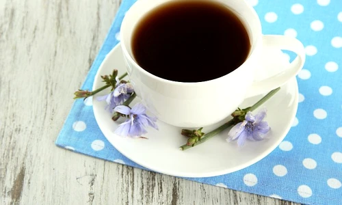 Băutura care înlocuieşte cafeaua şi elimină toxinele din organism jpeg