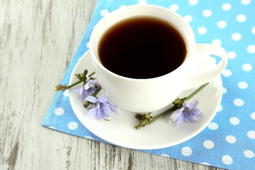 Băutura care înlocuieşte cafeaua şi elimină toxinele din organism jpeg