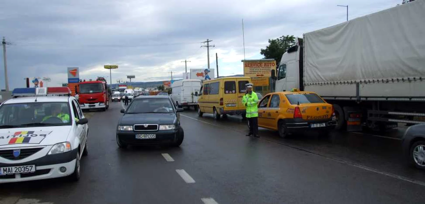 Poliţiştii au făcut cercetări la faţa locului (foto arhiva)