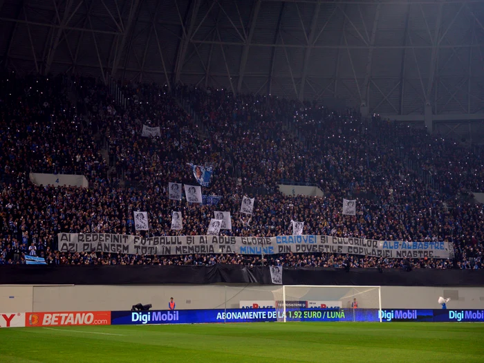 Înainte de meci, s-a ținut un moment de reculegere