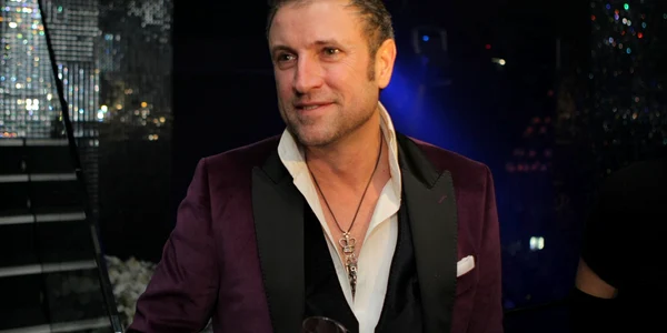 Cătălin Botezatu va interpreta rolul lui Tom Sawyer