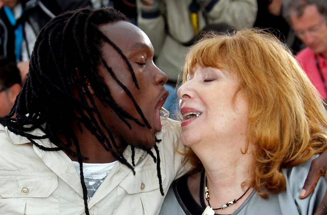 
    Peter Kazungu şi Inge Maux, pe covorul roşu de la Cannes  