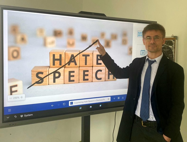 Mesajul profesorului care a fost amenințat de susținătorii lui Georgescu: „Bă, nu ne este frică”. Pentru cine propune „un proces colectiv”