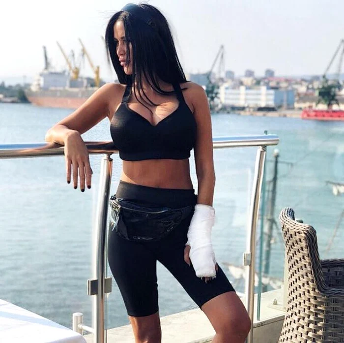 Daniela Crudu și-a augumentat bustul