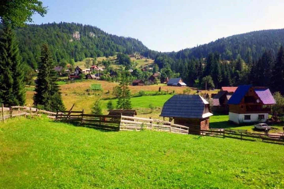 catun casa piatra apuseni