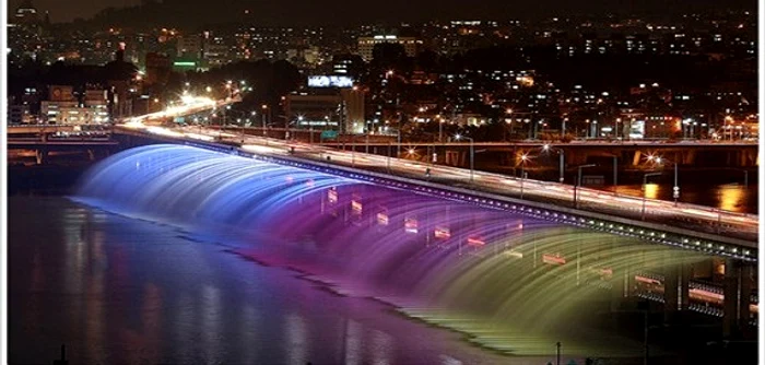 Moonlight Rainbow Fountain FOTO bavariatour.ro