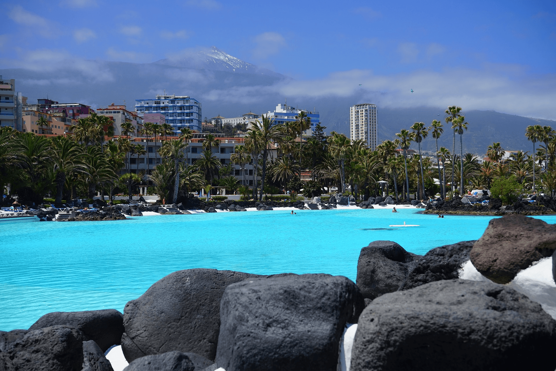 chief Pebble lame Concediu ratat pentru un român în Tenerife. „Dacă se întâmpla la Mamaia săreau toți că suntem «neamuri proaste»” – The News Romania chief Pebble lame Concediu ratat pentru un român în Tenerife. „Dacă se întâmpla la Mamaia săreau toți că suntem «neamuri proaste»” – The News Romania
