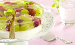 No baked cake with grapes jpeg