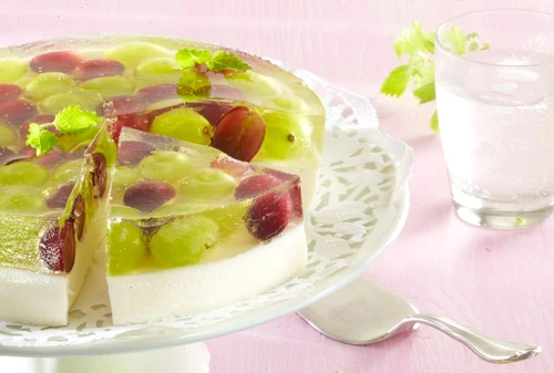 No baked cake with grapes jpeg