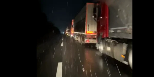 coada uriasa la intrare in vama siret 