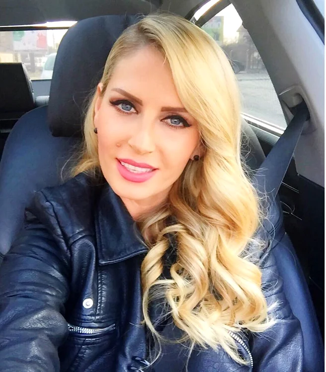 Andreea Bănică a atras comentarii dure din partea fanilorfoto: facebook