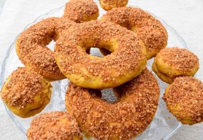 Bucură-te de cele mai proaspete și delicioase, gogoşi cu dovleac!www.clickpoftabuna.ro