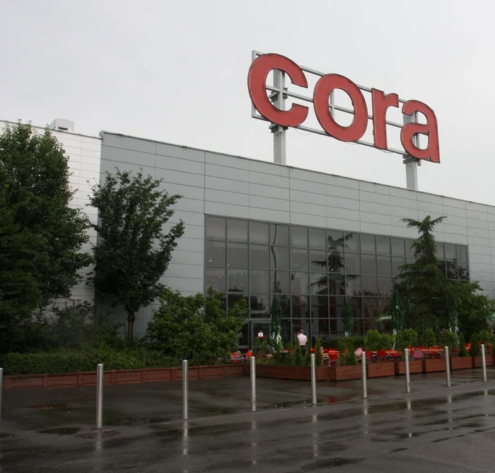 Cadavrul a fost găsit în parcarea Cora Pantelimonfoto: Click!