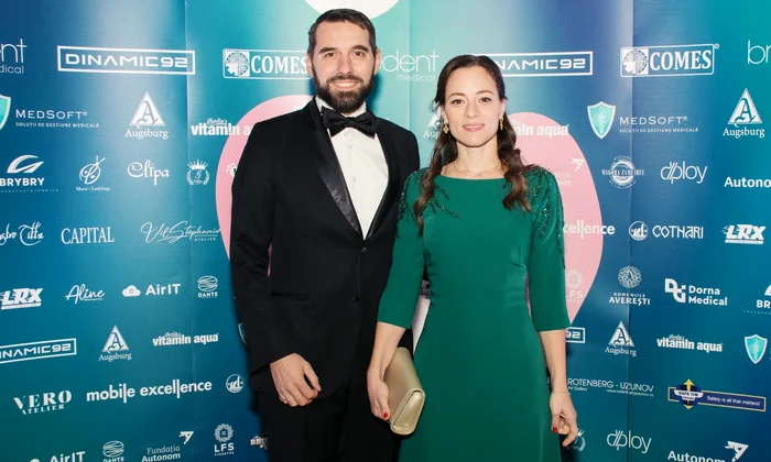 Alina și Nicolae ai României foto motionARThoughts2 jpg