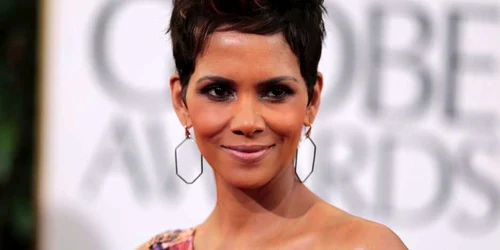 Halle Berry Golden Globes 2013 Reuters