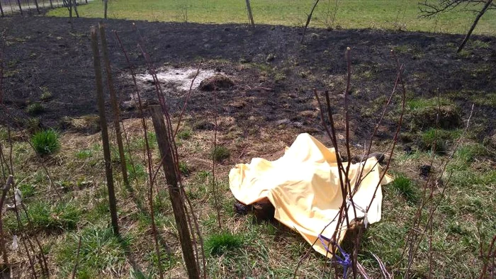 Dovadă că nu este o simplă incendiere este și faptul că cercetările de la fața locului sunt făcute de polițiști veniți de la București