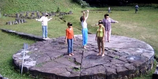 yoga in sarmizegetusa regia foto adevarul