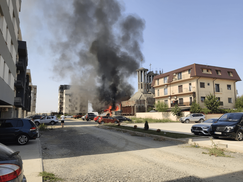 Incendiu puternic la biserica din cartierul Tomis Plus – Boreal
