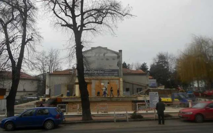 Casa Prunkul, cea mai frumoasă clădire a Sucevei interbelice, arată jalnic. FOTO Dănuţ Zuzeac