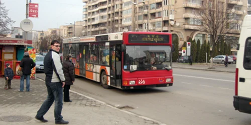 Amânarea licitaţiei lasă în suspans transportul în comun din Deva